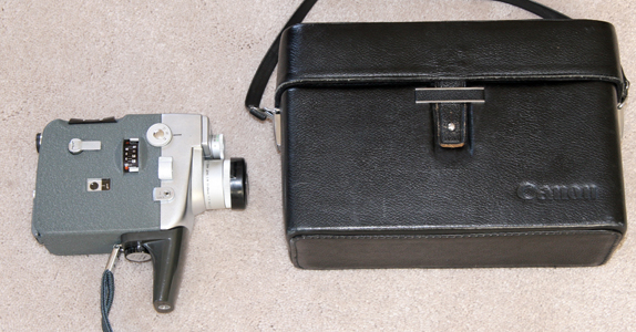 CANON ZOOM 8 EEE VINTAGE 8 MM MOVIE CAMERA 1962