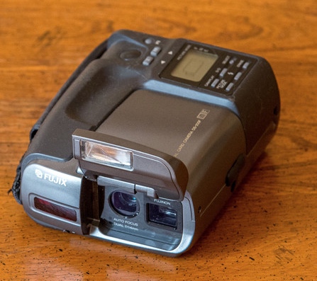 Fujio DS-200F digital camera