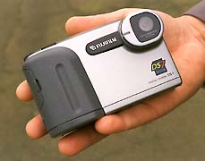 fuji clip-it ds-7, apple quicktake 200, samsung kenox ssc-350n digital camera 1996