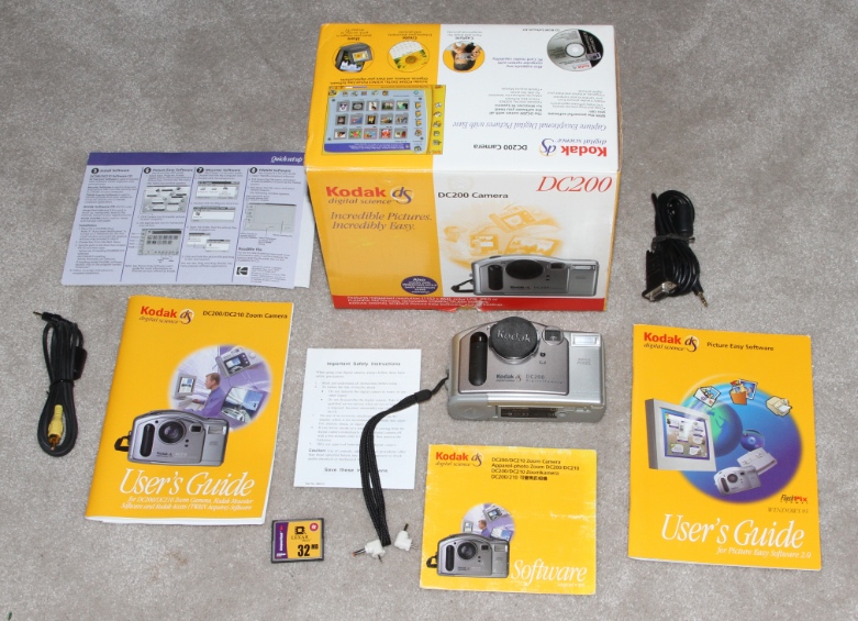 Kodak DC200 digital camera kit