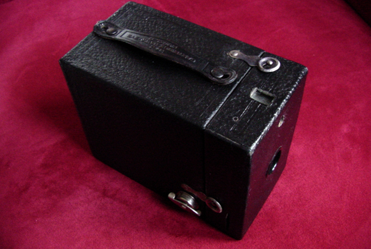 kodak cartridge hawkeye no.2, model c vintage box film camera 1926