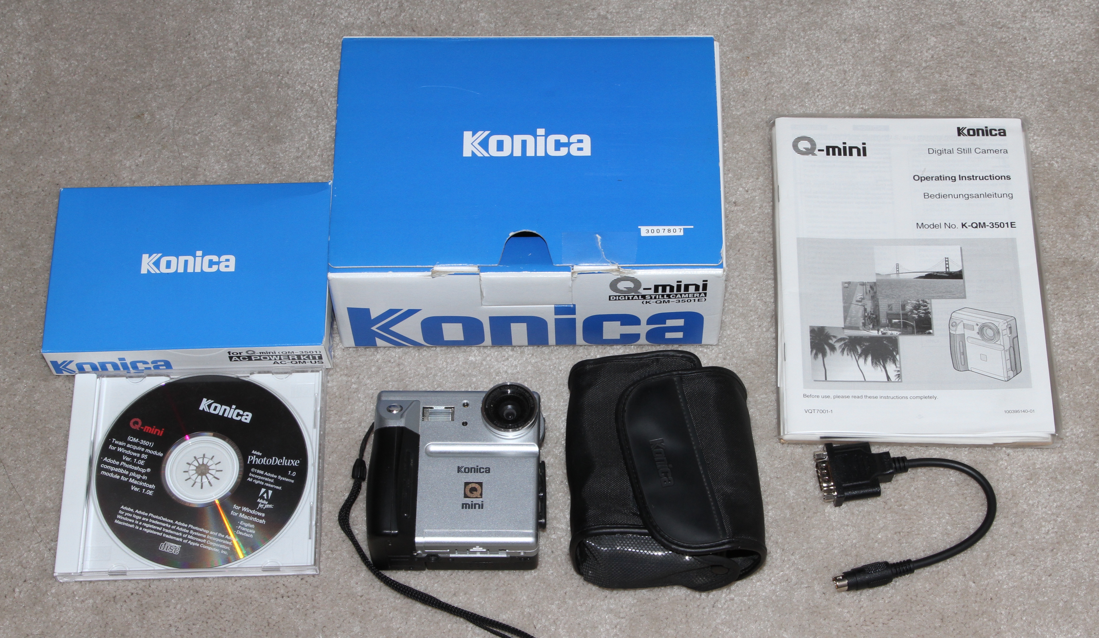 konica q-mini, panasonic cardshot nv-dcf-1 digital camera 1997