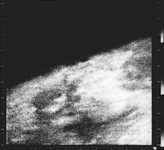 first close-up photo of mars, mariner IV 1964