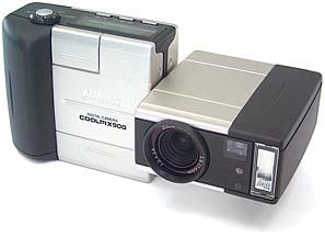Niklon Coolpix 900 and 900S digital cameras