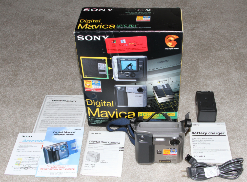 Sony Mavica MVC-FD5 digital camera kit
