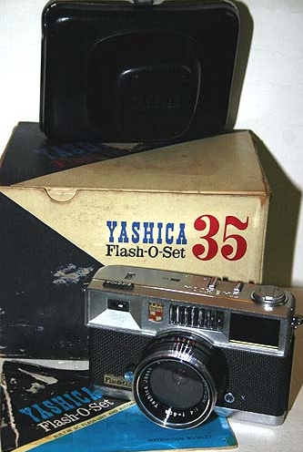 yashica flash-o-set vintage film camera 1961